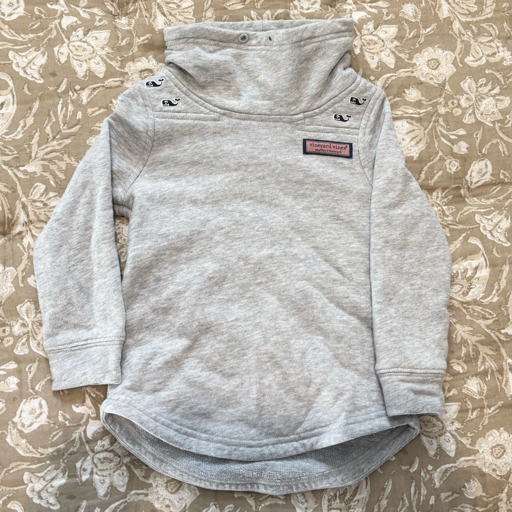 Vineyard vines girls cowl neck shep shirt, size 2T
